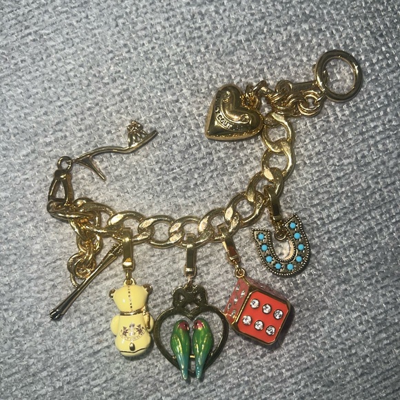 *VINTAGE* Juicy Couture Gold Plated Starter Charm Bracelet - Picture 11 of 11
